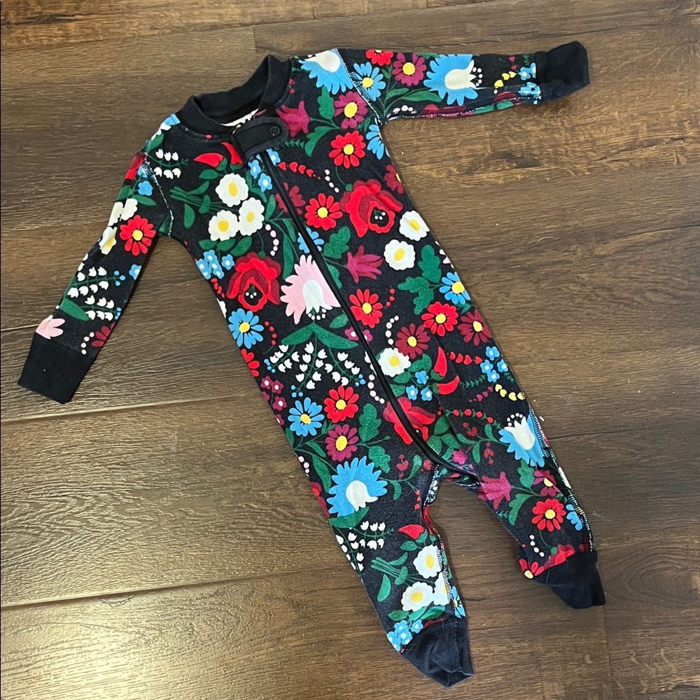 ☘️ 3 for 33 ☘️ Hanna Andersson Floral PJ’s, size 12-18 months